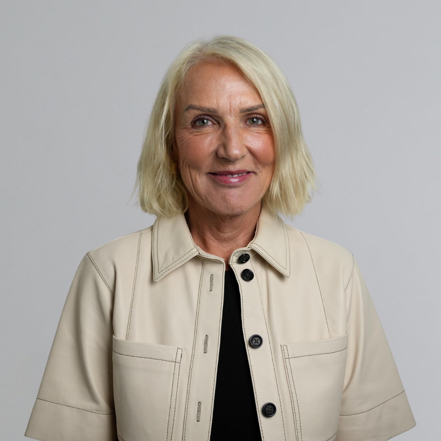 Jane Halsey | Chambers Administrator | 9BR Chambers | Barristers Chambers London | Crime, Extradition, International, Disciplinary and Regulatory